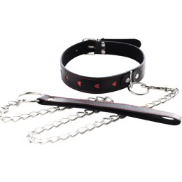 Collar with detachable leash