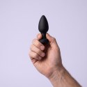 Vibrating butt plug